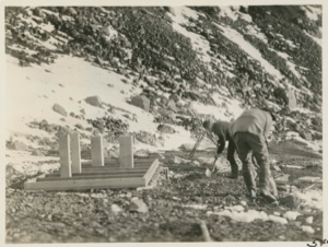 Image of Dick & Don building the magnetic observatory